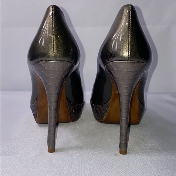 𝅺Alexandre Birman heels Authentic Python Patent Leather Pumps Size 7.5 Wood heel - Picture 6 of 14